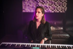 Camille, Studio